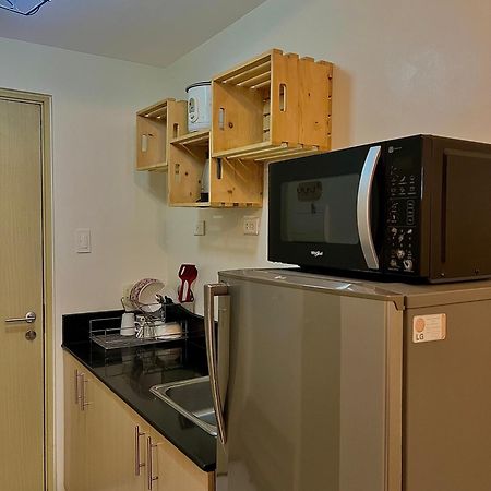 The Pallet House, Wind Residences Tagaytay Tagaytay City ภายนอก รูปภาพ